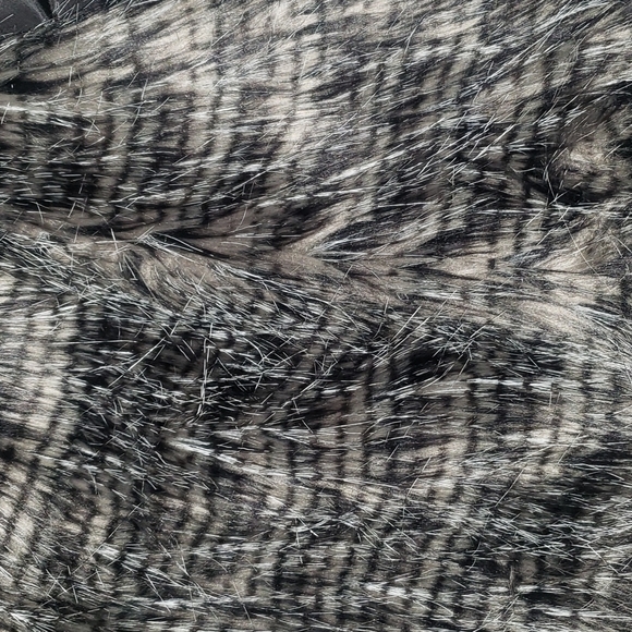 Womens faux vest - Picture 6 of 6